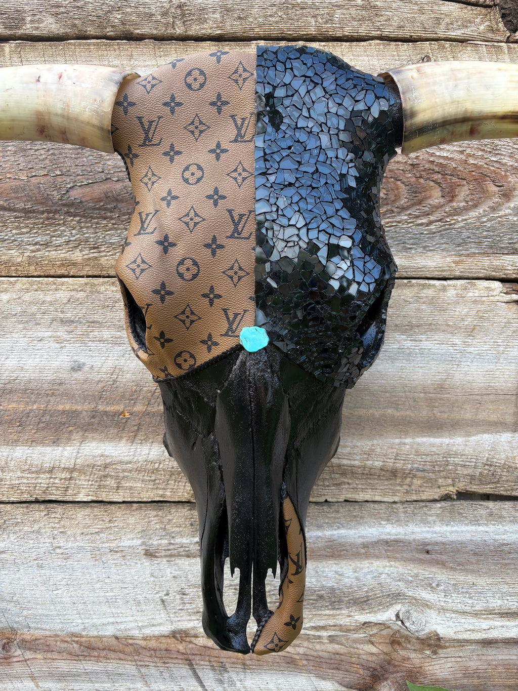 LV & Black Glass